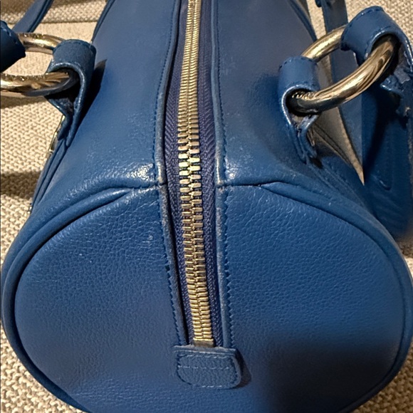 MCM Papillion Shoulder Bag - Picture 4 of 16